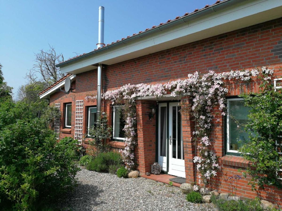 Ferienhaus Extrazeit_Urlaub Hasselberg  Exteriör bild